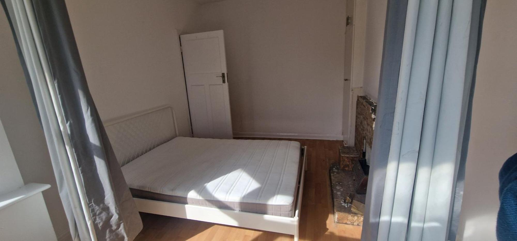Ritz Place 3 Northolt  外观 照片