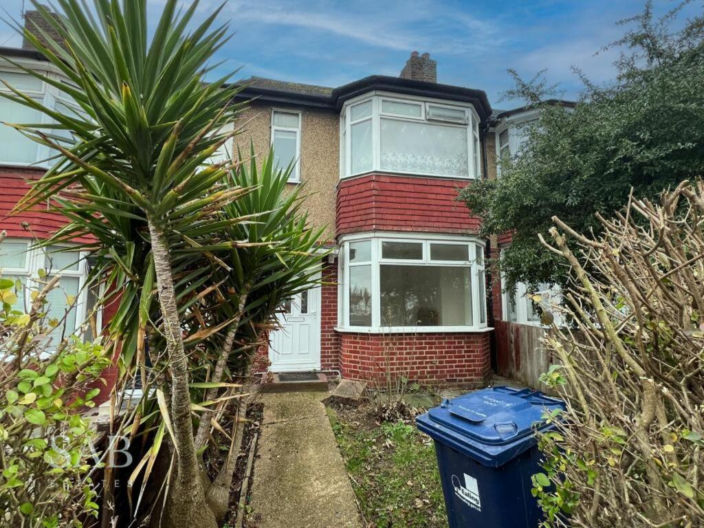 Ritz Place 3 Northolt  外观 照片